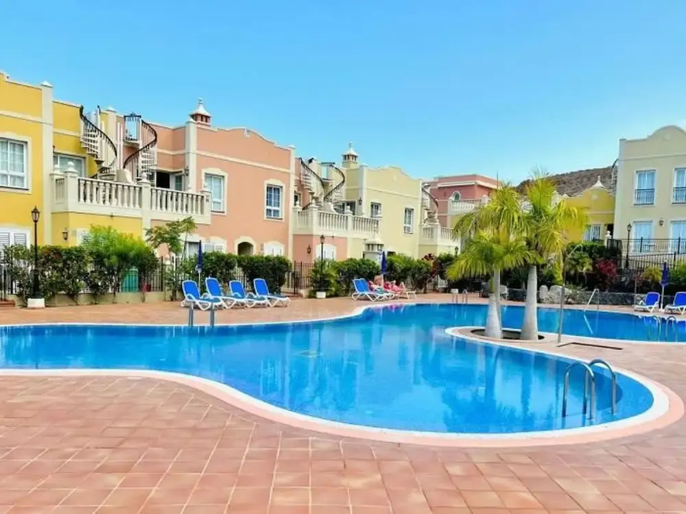 Enjoy 1 BR Palm Mar Next to Pool