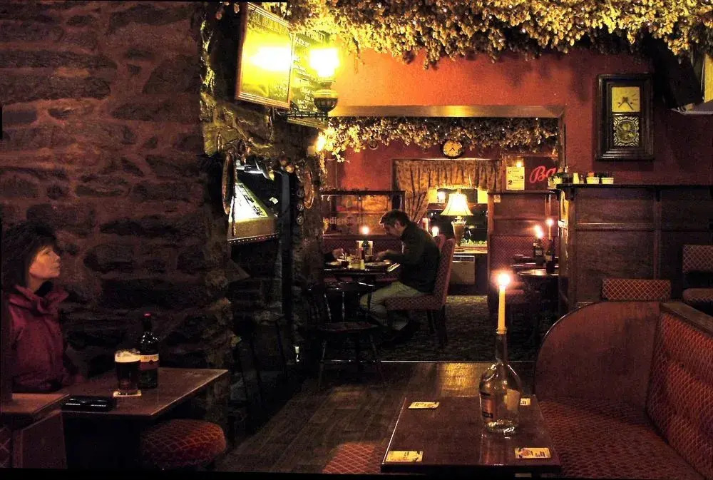 The Golden Fleece Inn