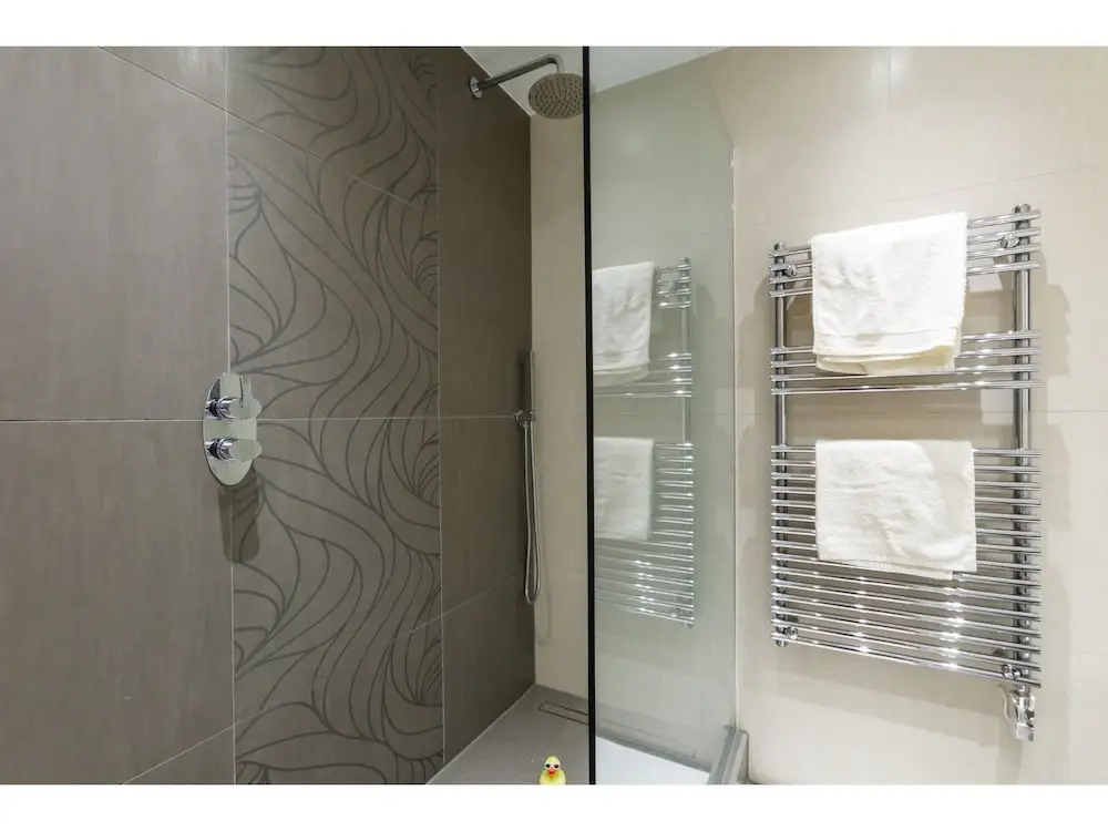 Central Flat With Garden View Ideal for Couples