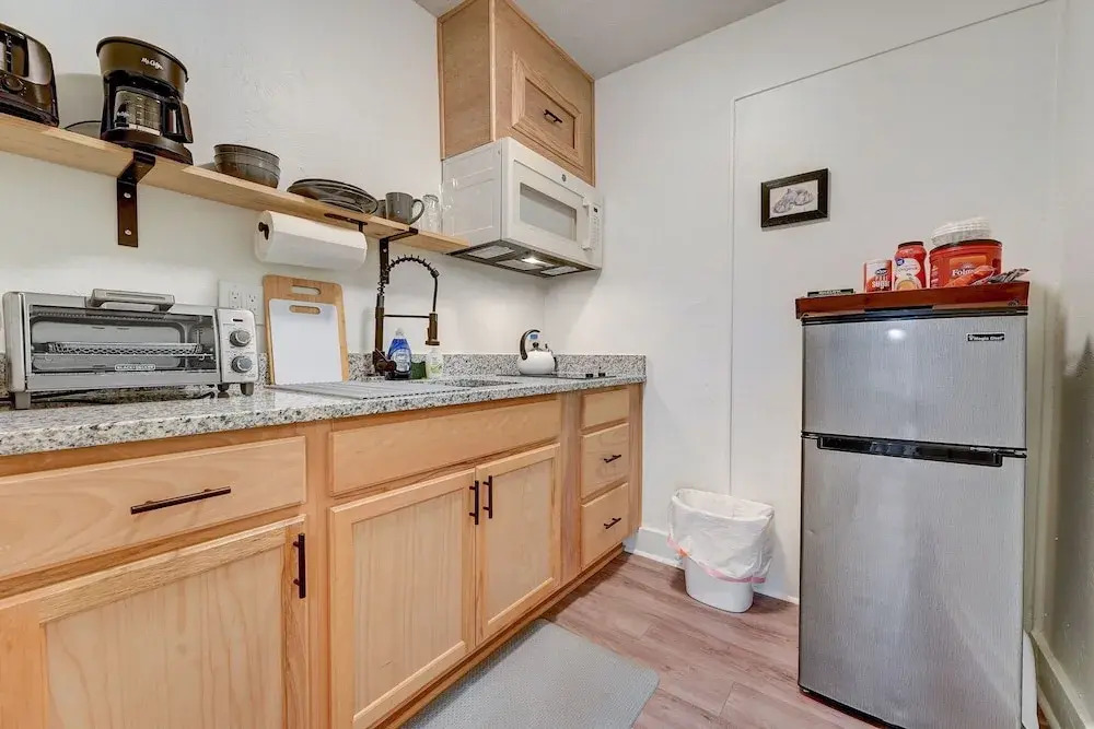 Cozy Urban Getaway Near Paseo Arts 31A