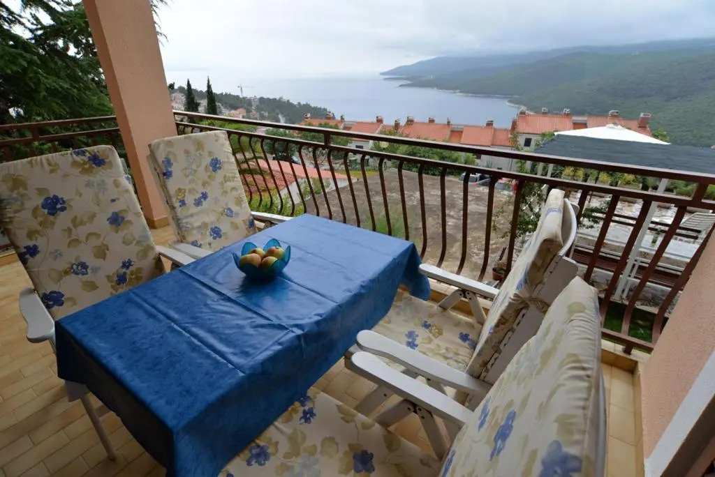 Apartments Creska 629