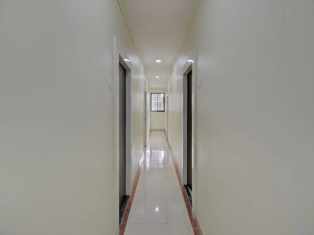 Oyo 38805 Sai Vyankatesh Residency