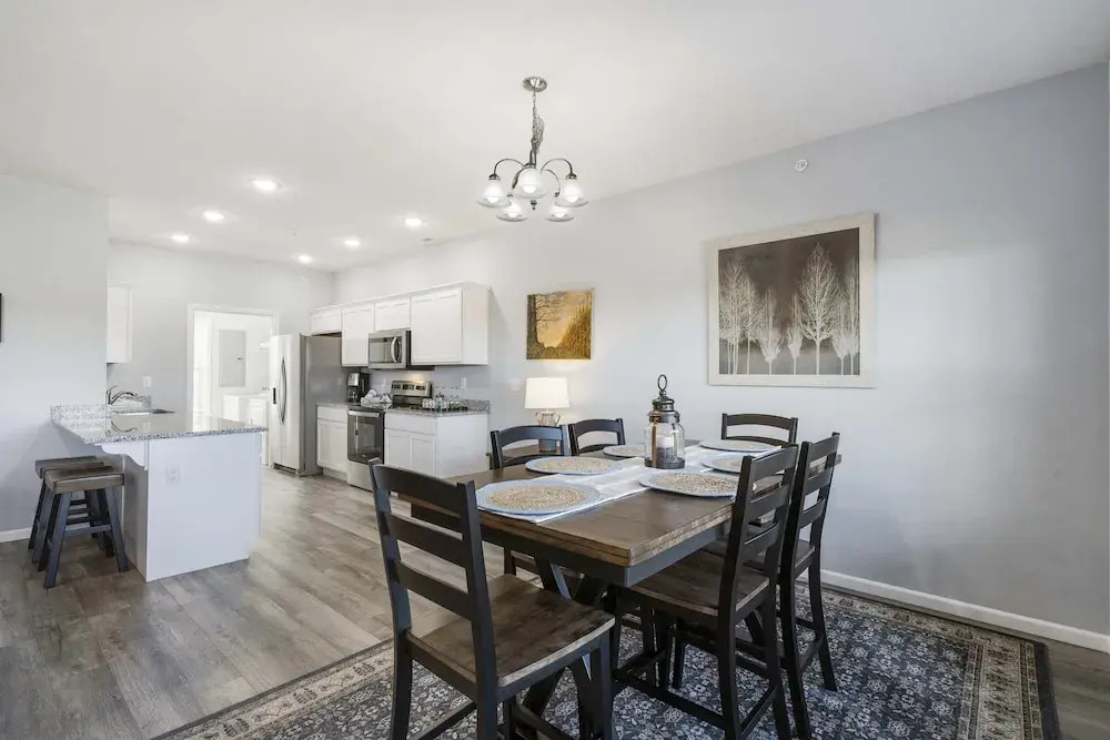 Stonebridge Escape Sleeps 8!