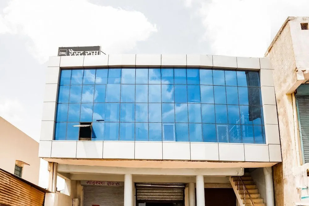Hotel Kusha's by OYO Rooms