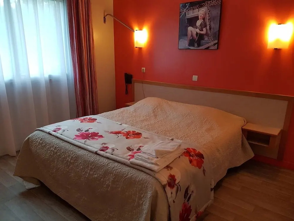 Motel 25
