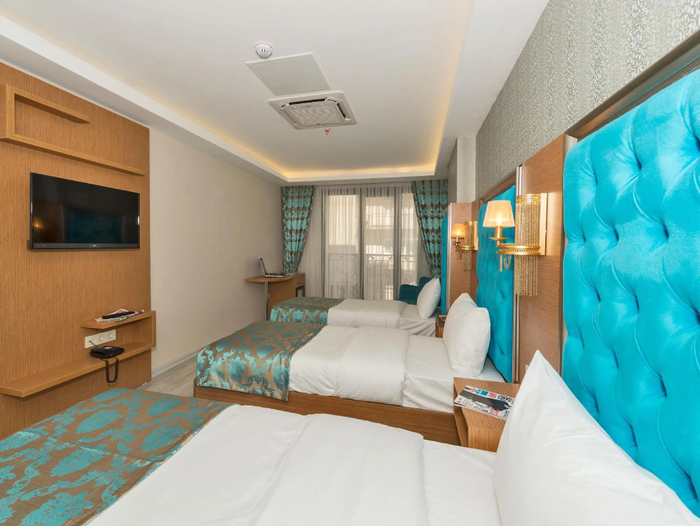 Grand Palace Hotel