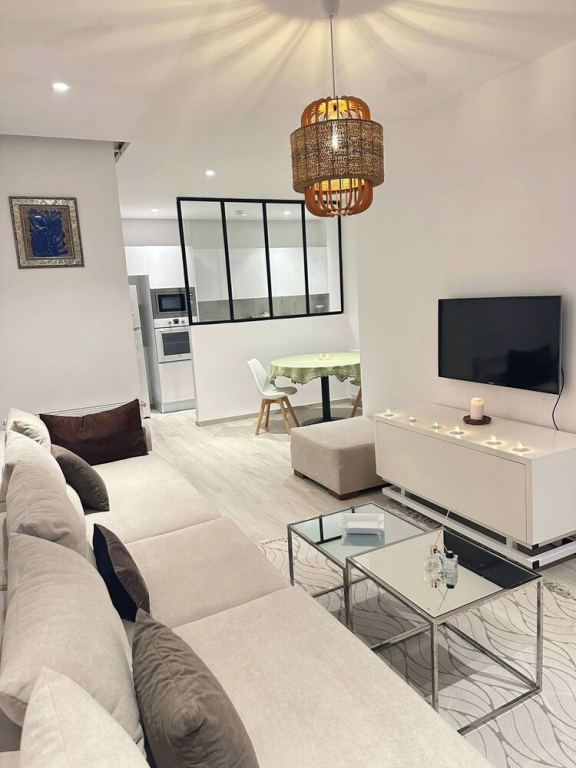 Charming 1-bedroom Apartment in Marsa, Tunisia