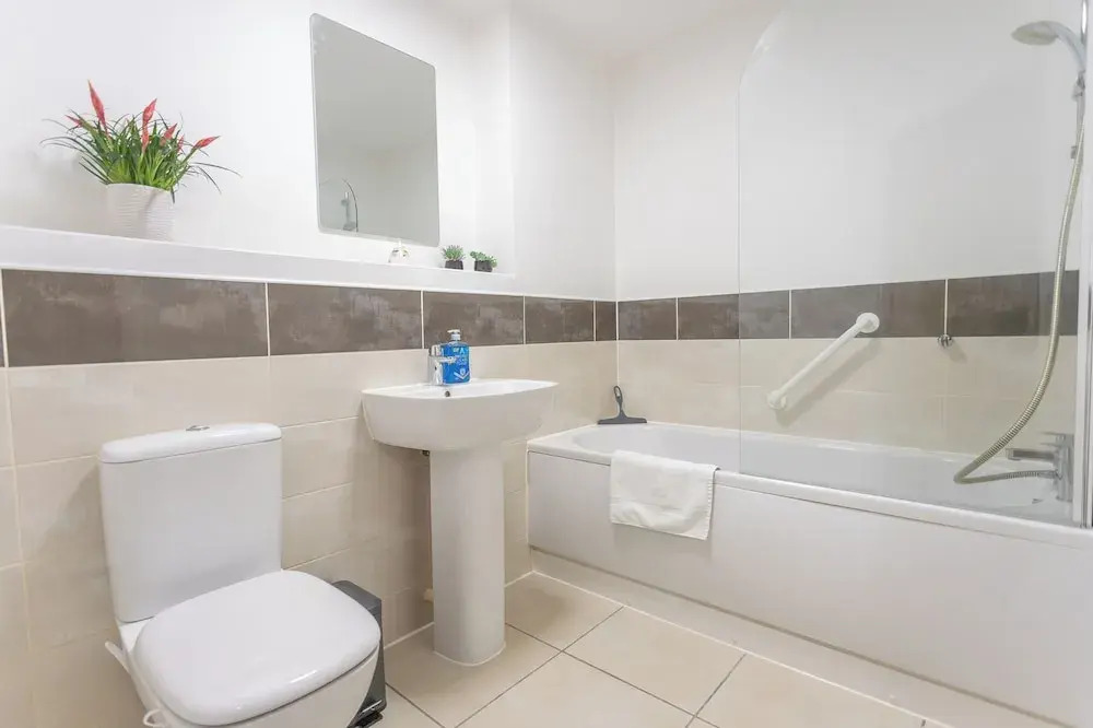 Bedford Meadows Apartment