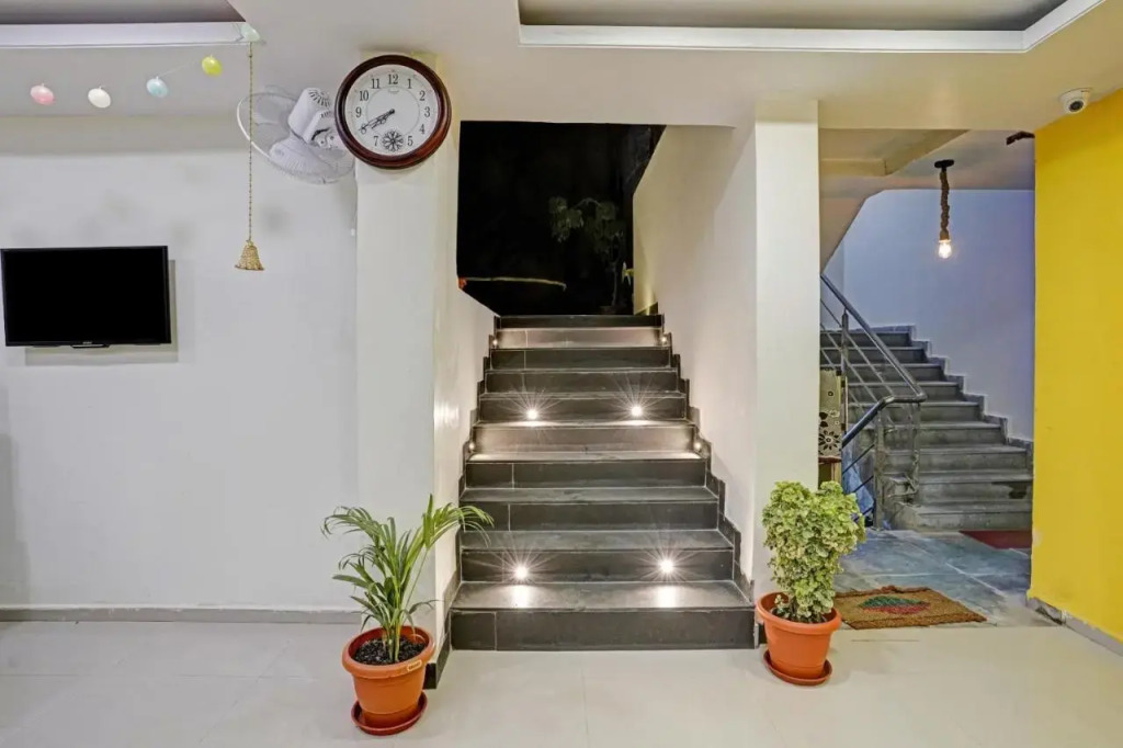 OYO Flagship 70132 Hotel Lemon Grass