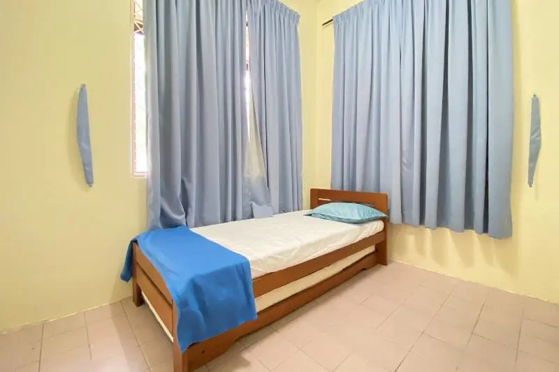 Oyo 90199 Homely&cozy House