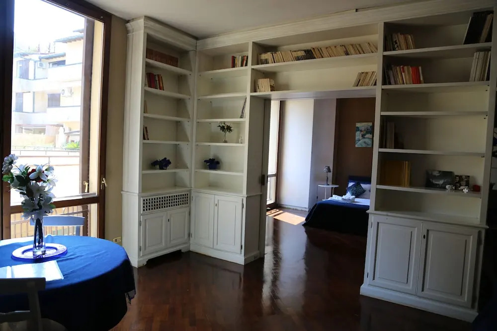Ricasole Apartment