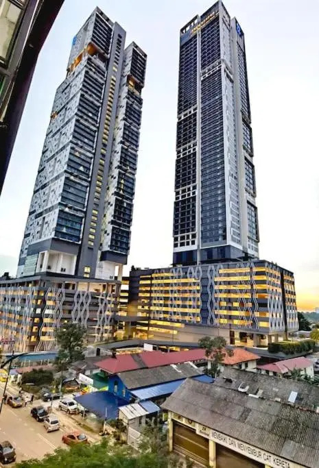 TOWN AREA Twin Galaxy 2BR 7Pax NETFLIX!!By STAY