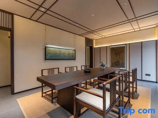 Snowland Dawa Hotel