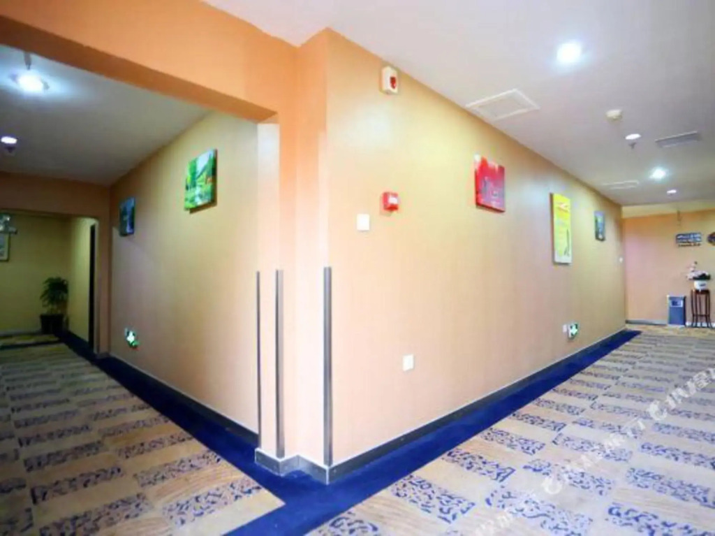 Super 8 by Wyndham Tianjing Wuqing Jing Jin Road