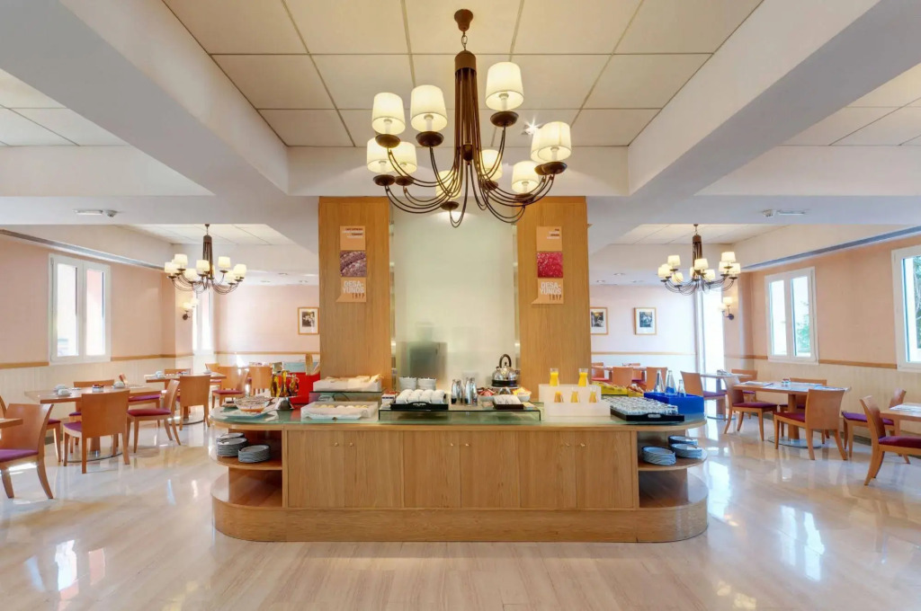 Отель Sercotel Alcalá 611
