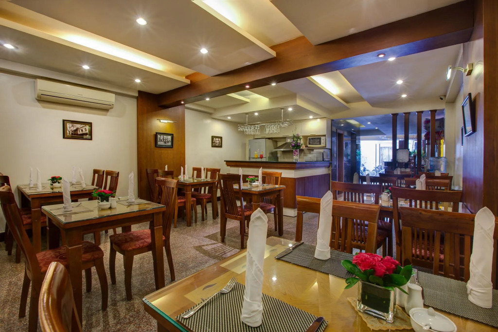 Eliana Ruby Hotel & Travel