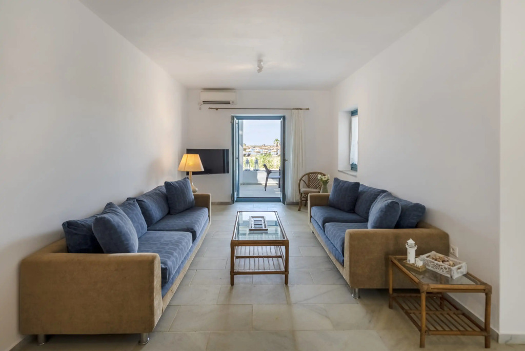 Beachside 2 bedroom Cottage