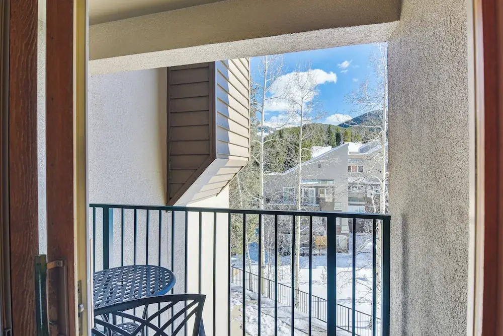 Ski-in/ski-out Winter Park Condo w/ Mountain Views