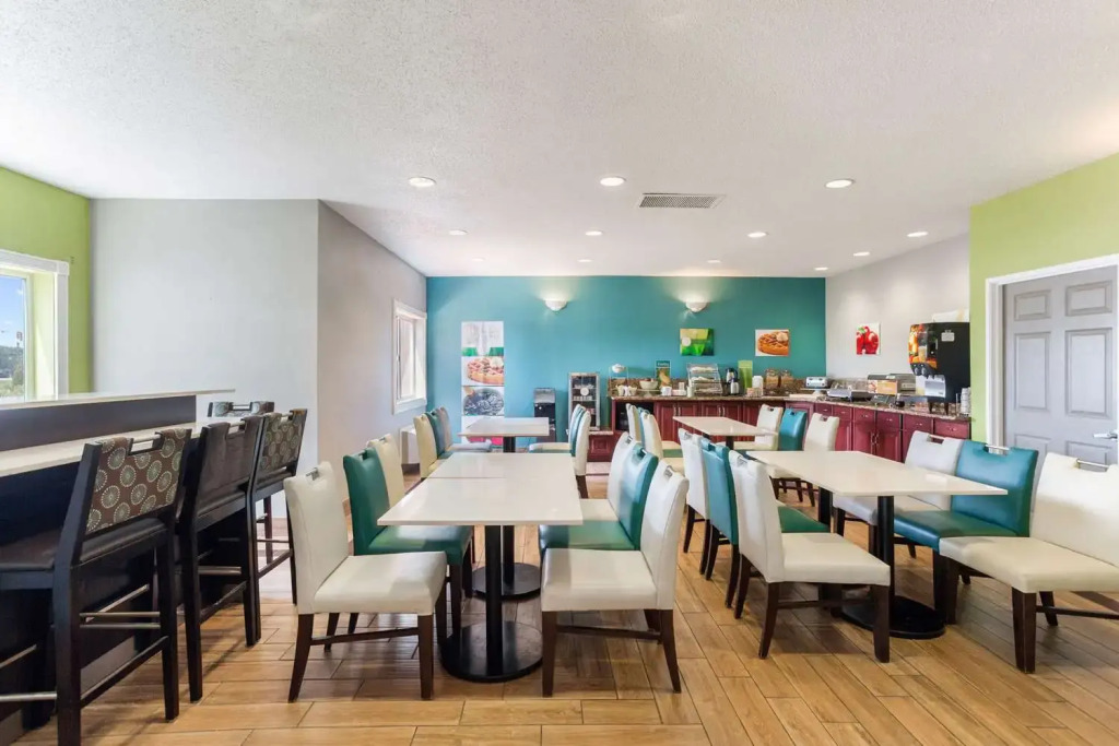 Quality Inn & Suites Ferdinand