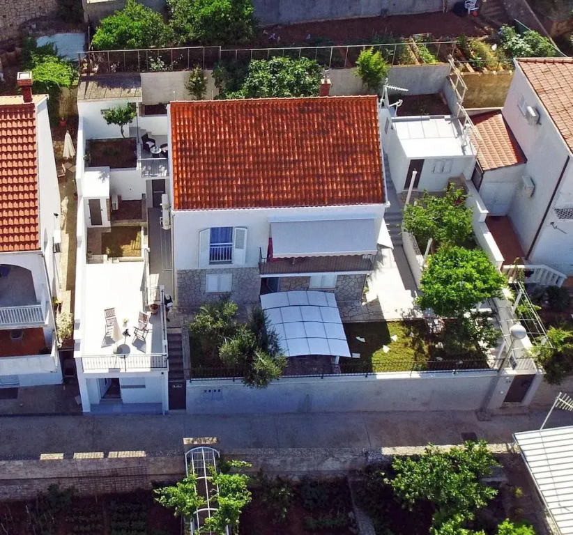 Nika Family Apartments