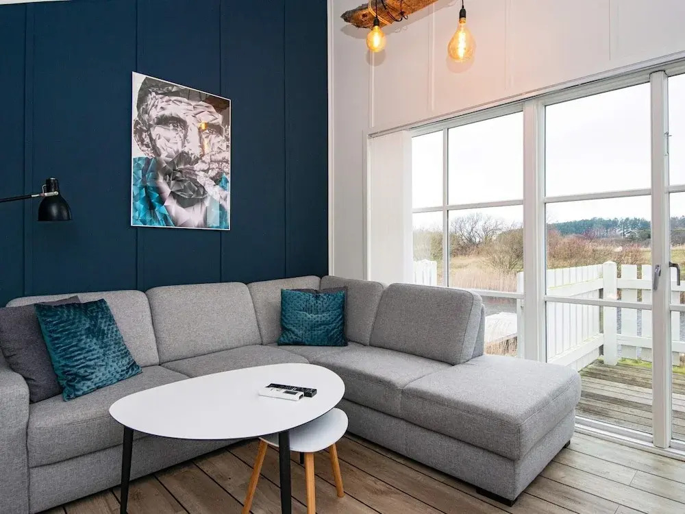 Apartment with maritime atmosphere
