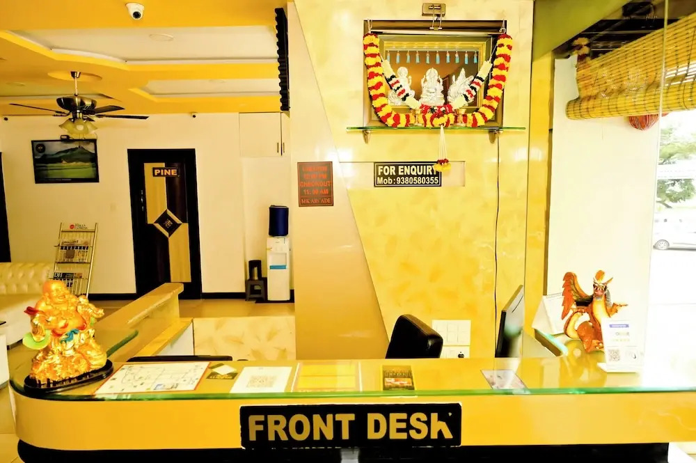 M K Arcade Hotel