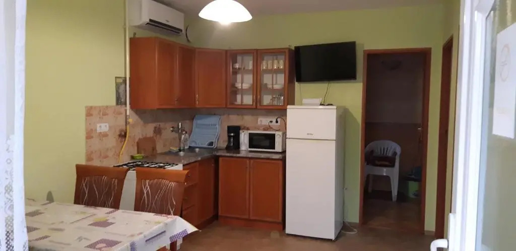 Sunshine Apartment