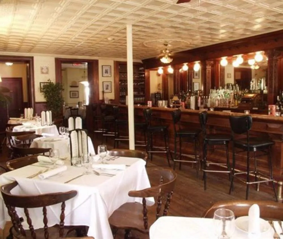 The National Hotel