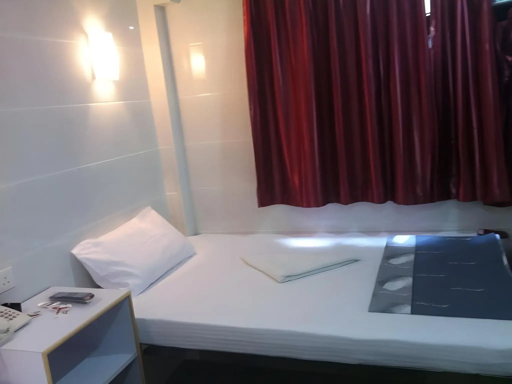 New Cosmos Hotel