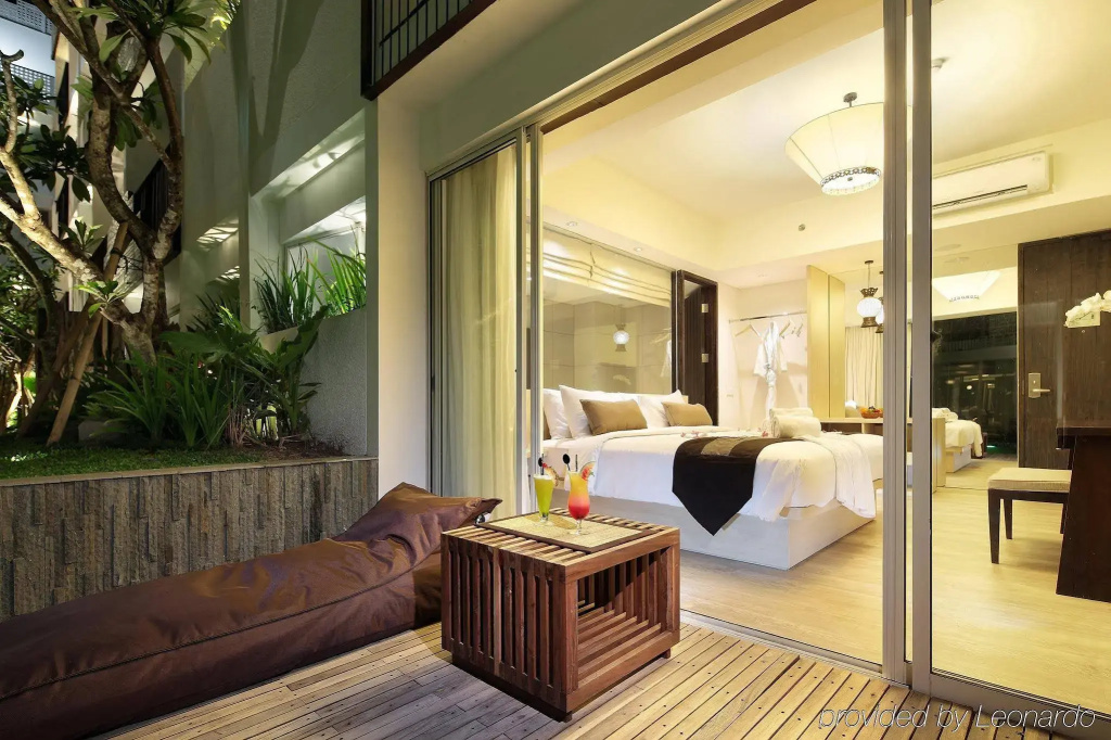 The Akmani Legian