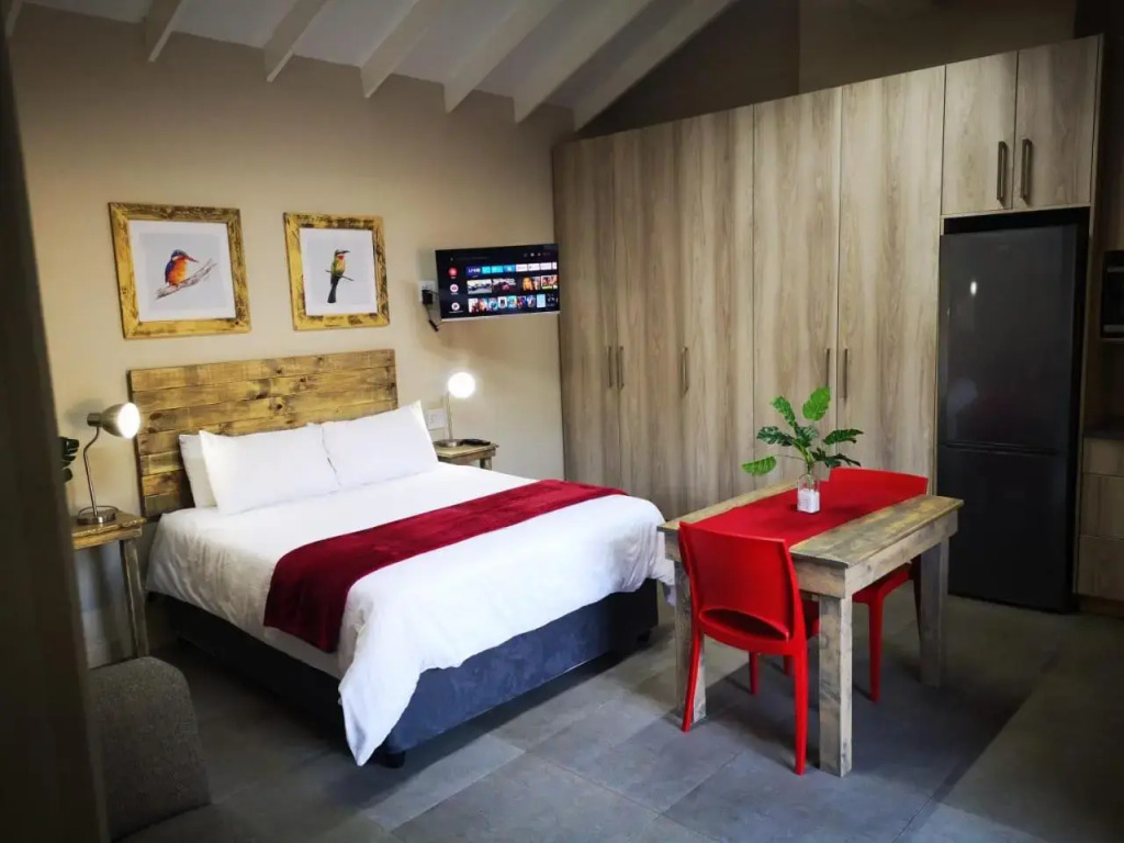 Studio 3 Churchill Lane Self catering accommodation