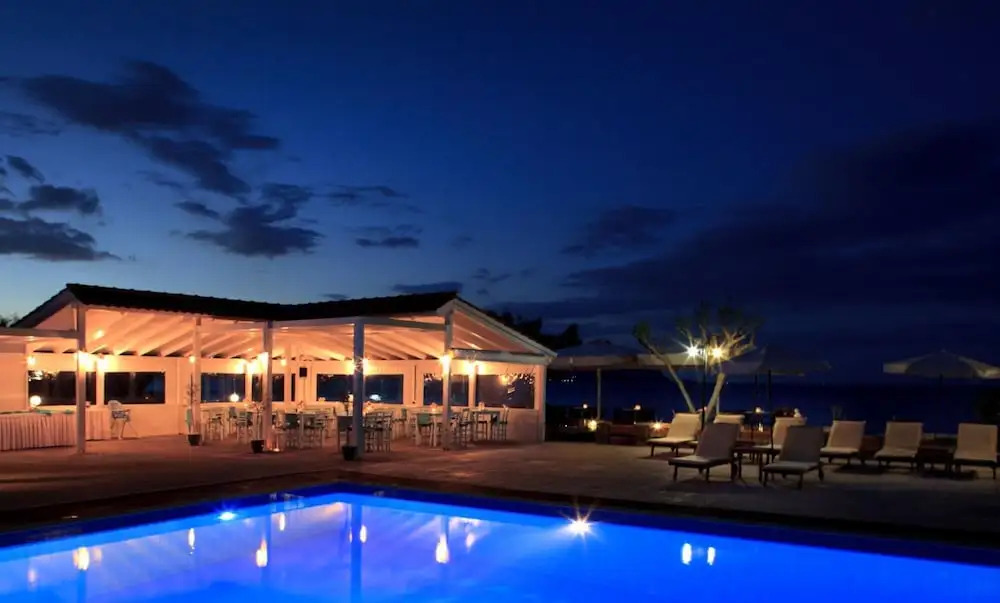 Galazio Kima Apartments - Bougainvillea Top Floor Suite 8