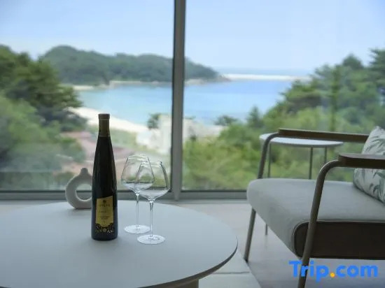 Cliffbeach Resort&Pool Villa