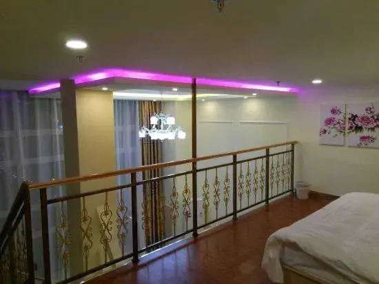 Dehui Sky City Business Hotel