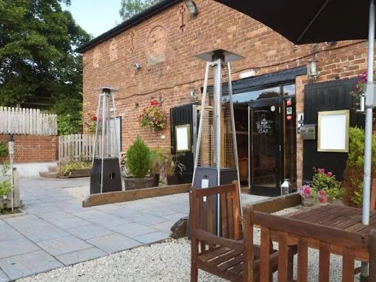 The Royal Oak Hotel and Restaurant