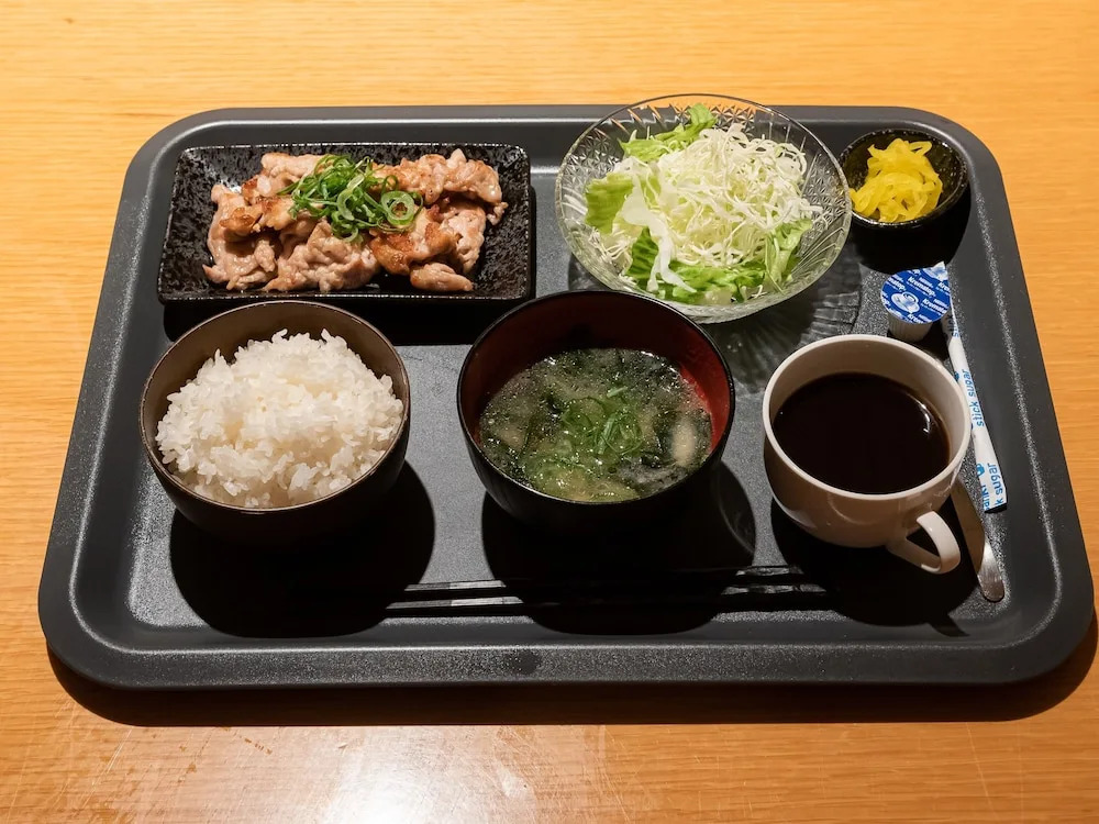 Oyo 44746 Plaza in Namba Minami
