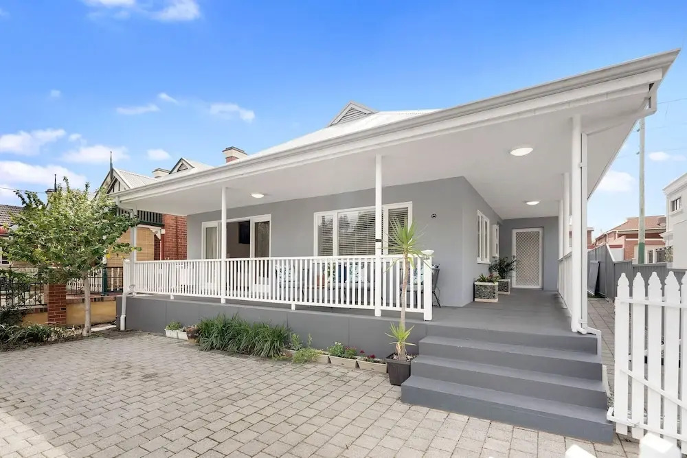 Hyde & Seek Parkside Family Stay