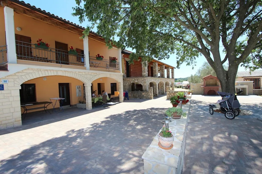 Apartments Luna