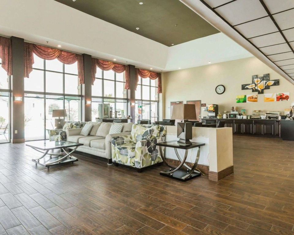 Quality Inn & Suites North Montgomery