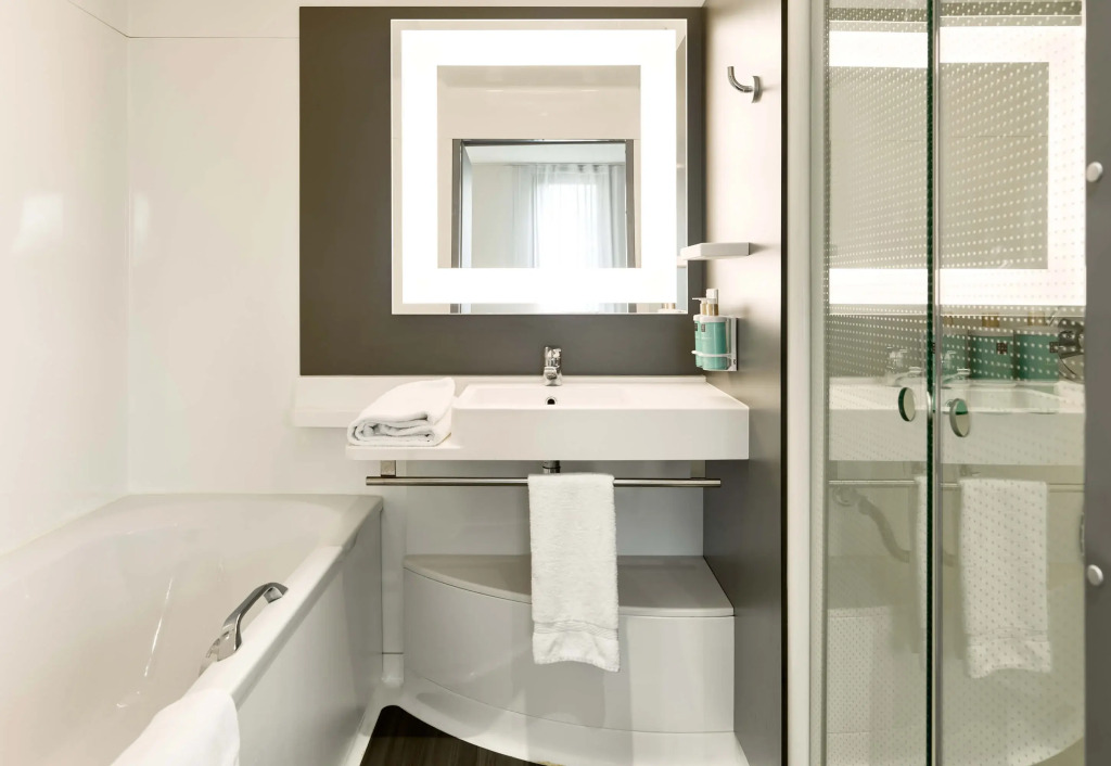 B&B HOTEL Paris Grand Roissy CDG Aéroport 4 étoiles
