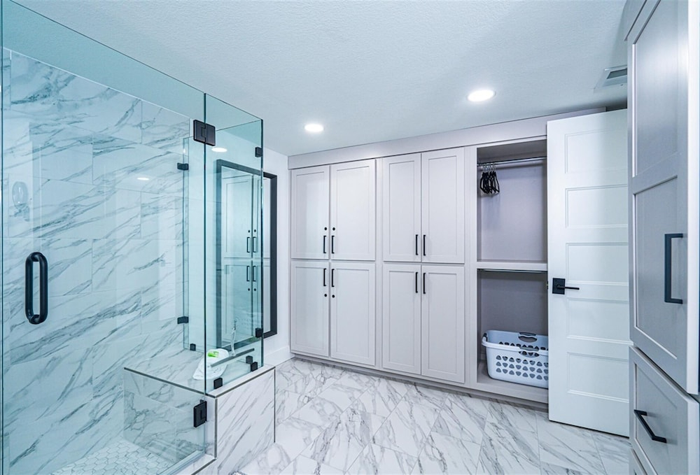 Shoreline Towers 2114 2 Bedroom Condo