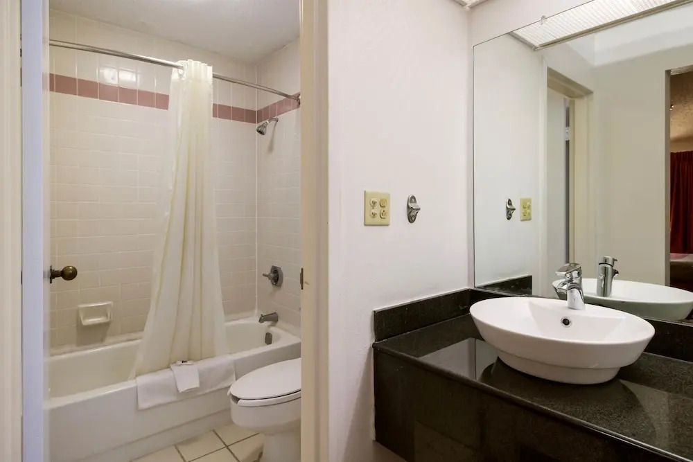 Motel 6 Holyoke MA