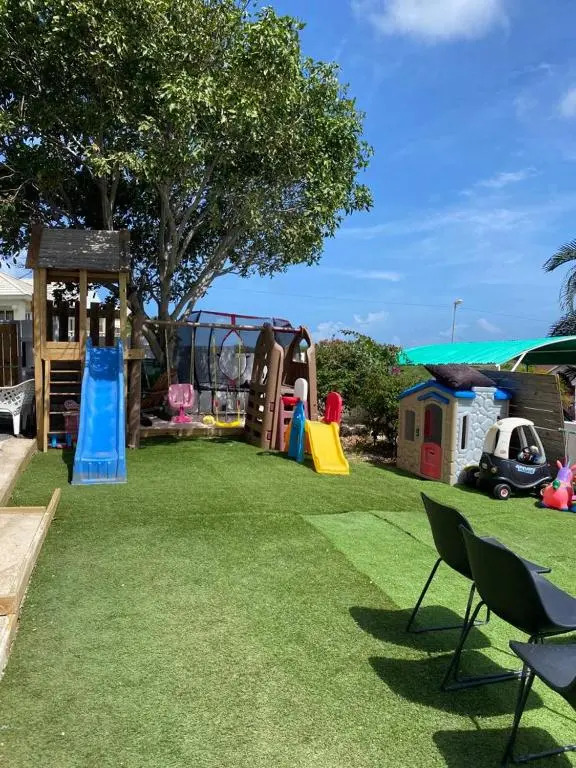 4BLESSINGSCURACAO TOP location swimming pool & nearby beaches -