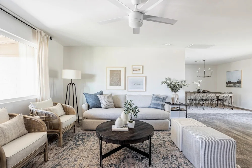 Central & Contemporary Getaway W/ Backyard Oasis 4 Bedroom Home