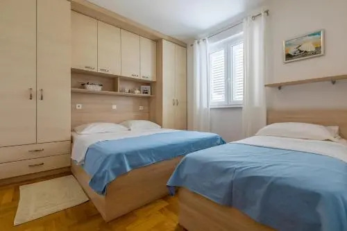 Apartments Petak Novi