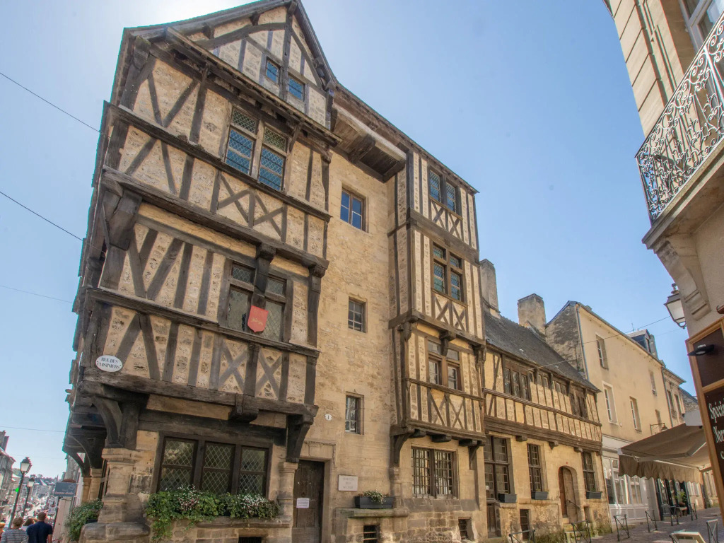 Beautiful apartment in the historic center of Bayeux