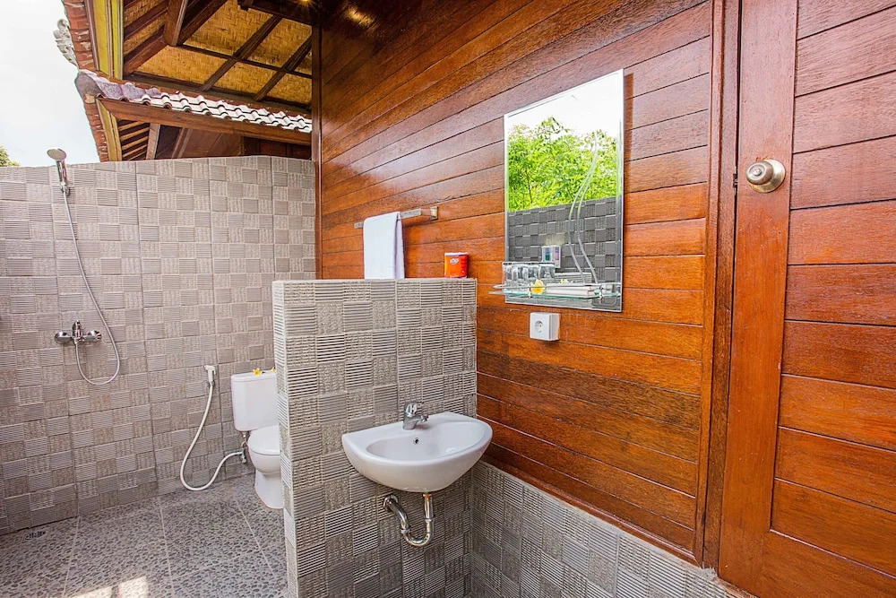 Maharatu Bungalows & Bar Lembongan
