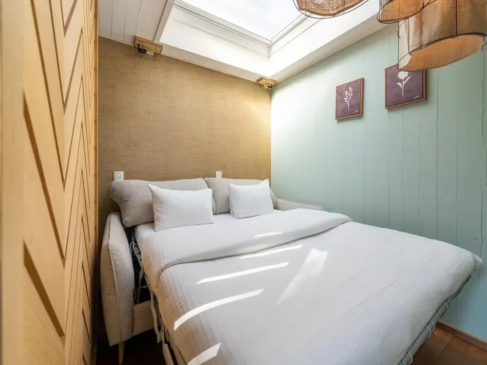 Modern Stay With Sauna & Pool