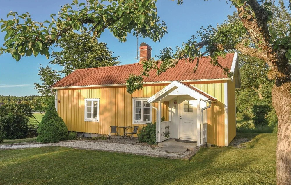 Awesome Home In Åsensbruk With Kitchen