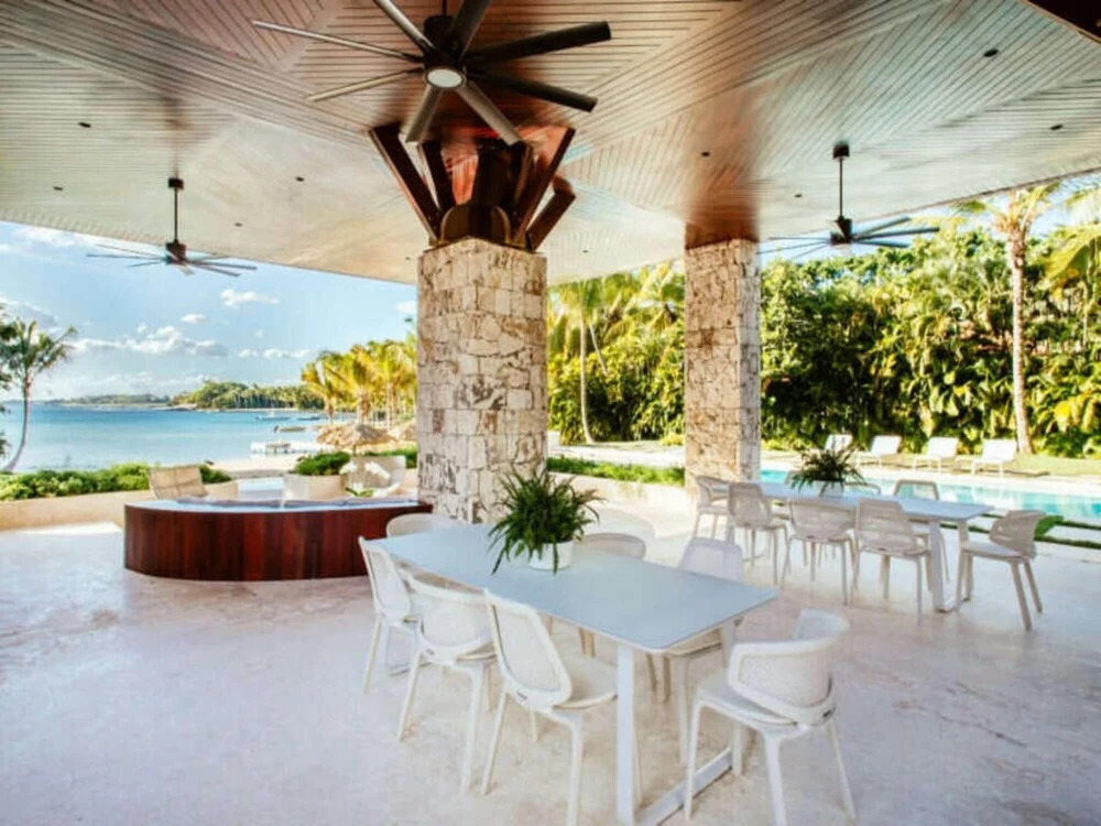 Sunny Vacation Villa 88